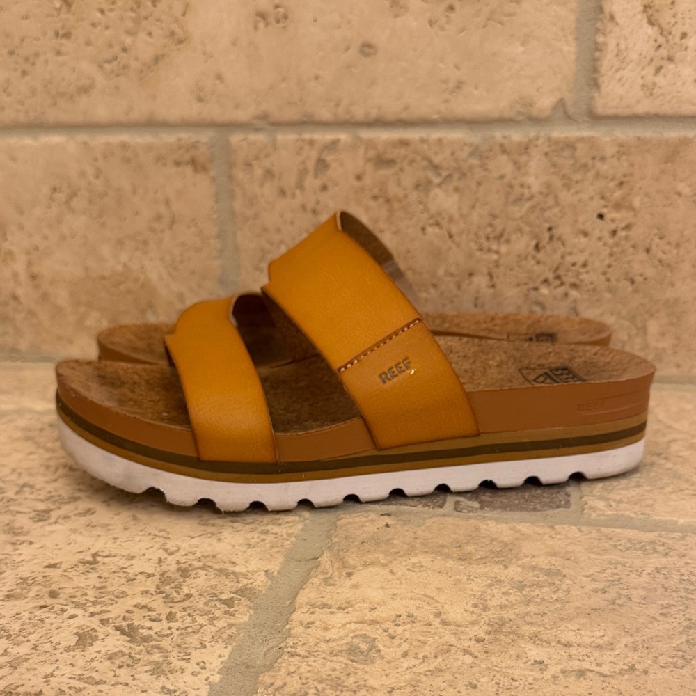 Reef Women's Cushion Vista Hi Slide Sandals, Size 9